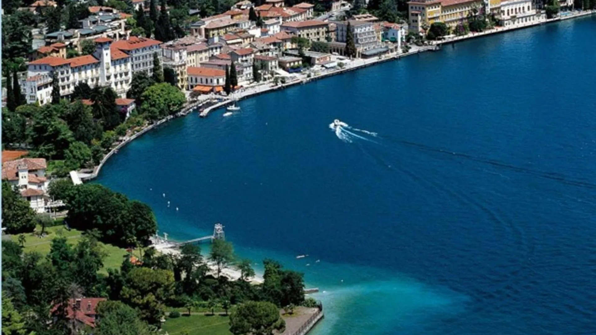 Lovely Flat With Shared Pool And Amazing Lake View Salò 0*,  Italië