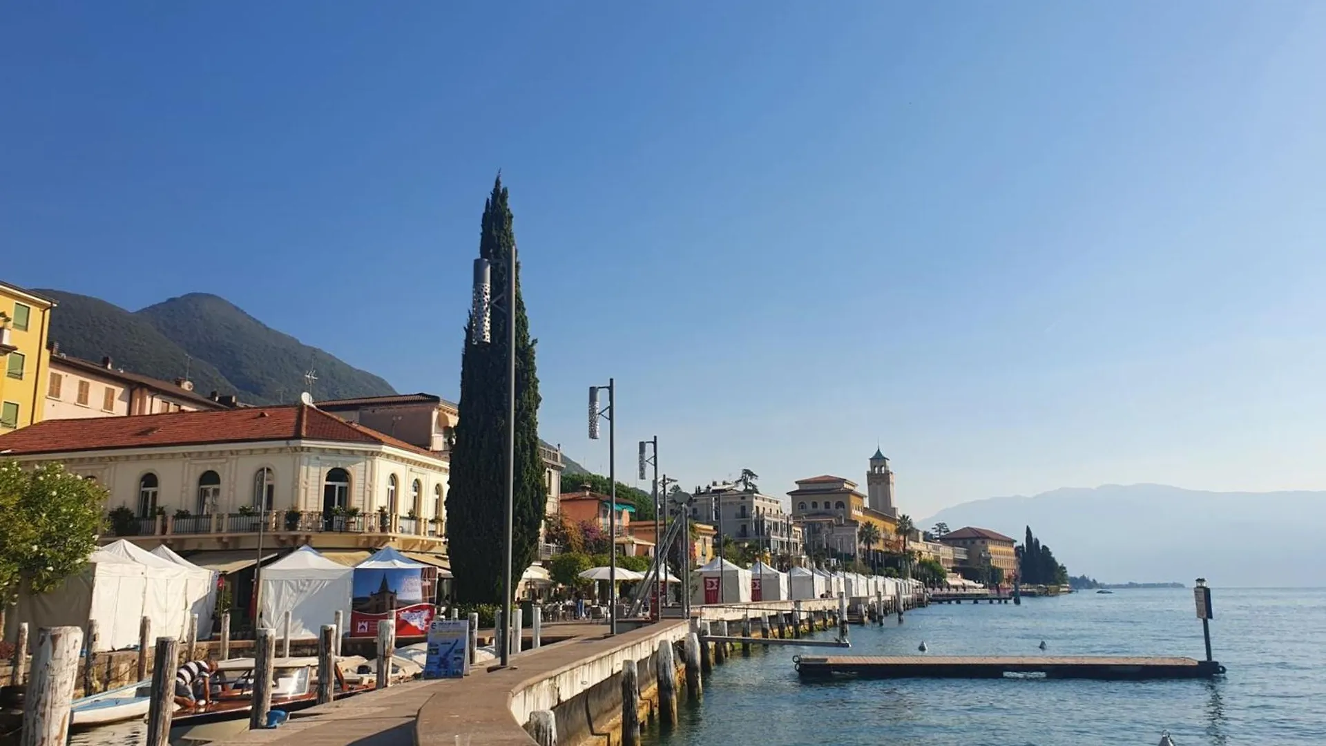 Lovely Flat With Shared Pool And Amazing Lake View Salò Appartement