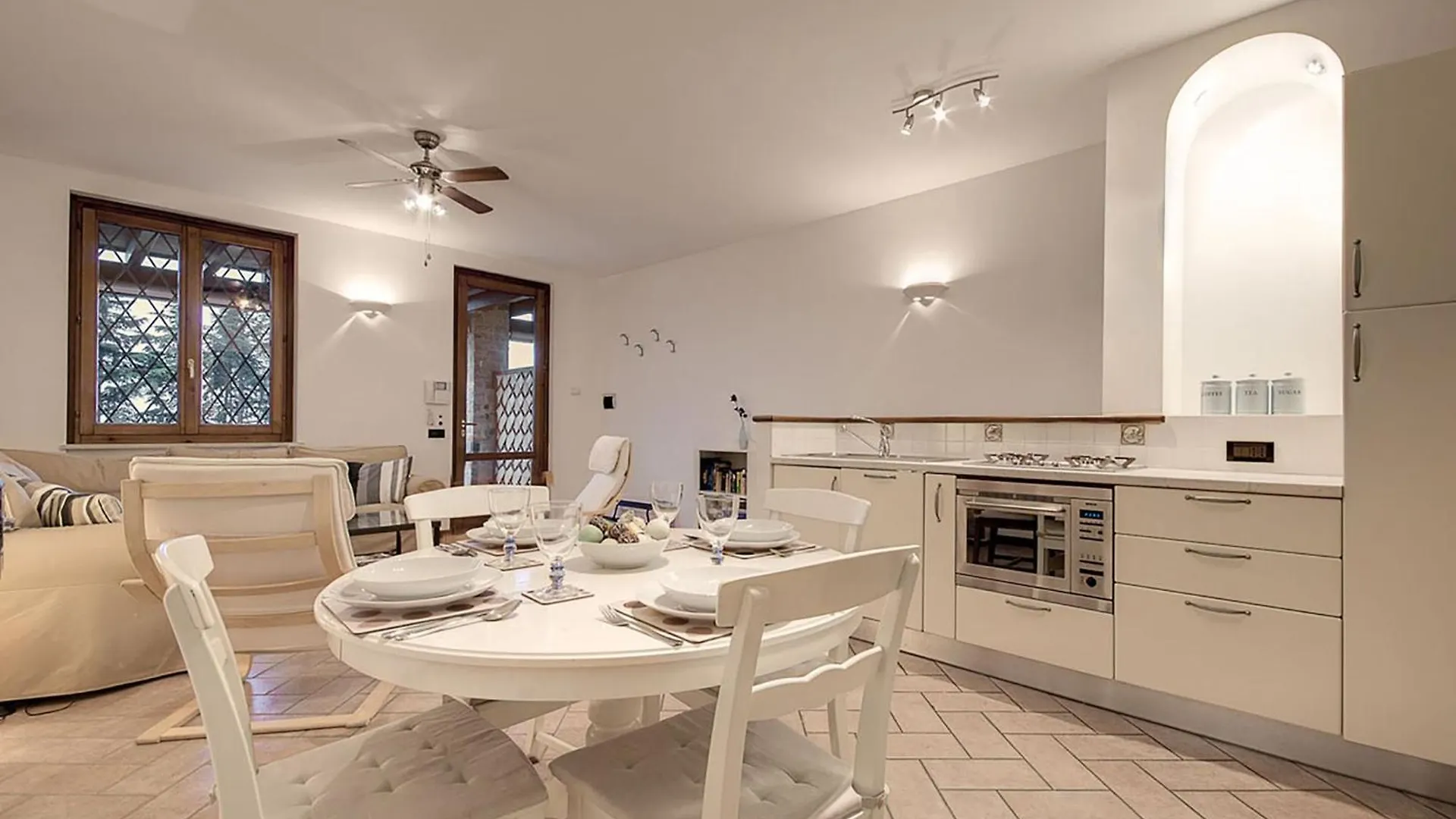 Lovely Flat With Shared Pool And Amazing Lake View Salò